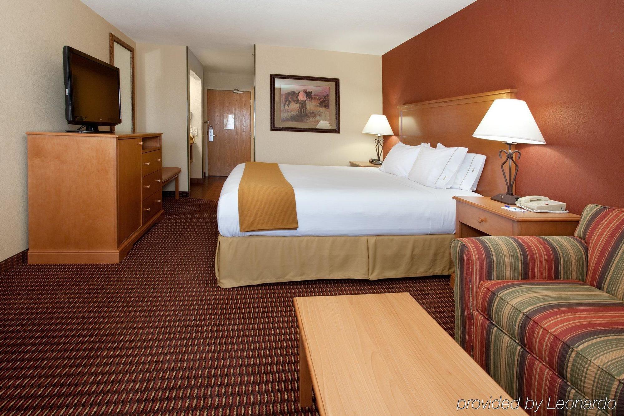 Holiday Inn Express Hotel & Suites Raton, An Ihg Hotel Chambre photo